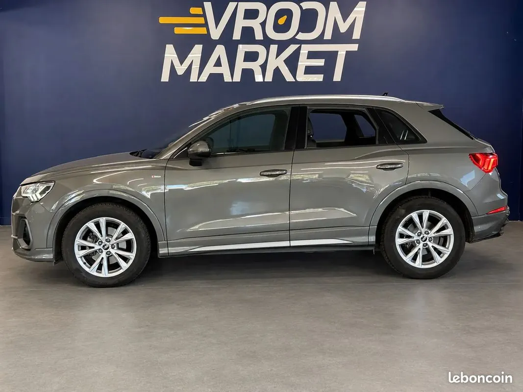Audi Q3 2021 photo 2