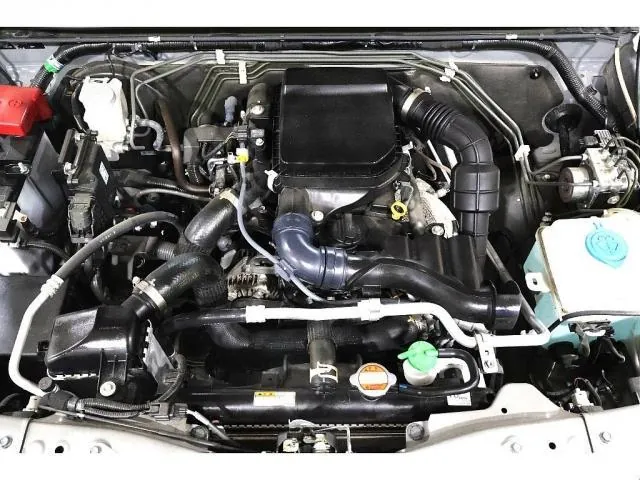 Suzuki Jimny 2023 photo 2