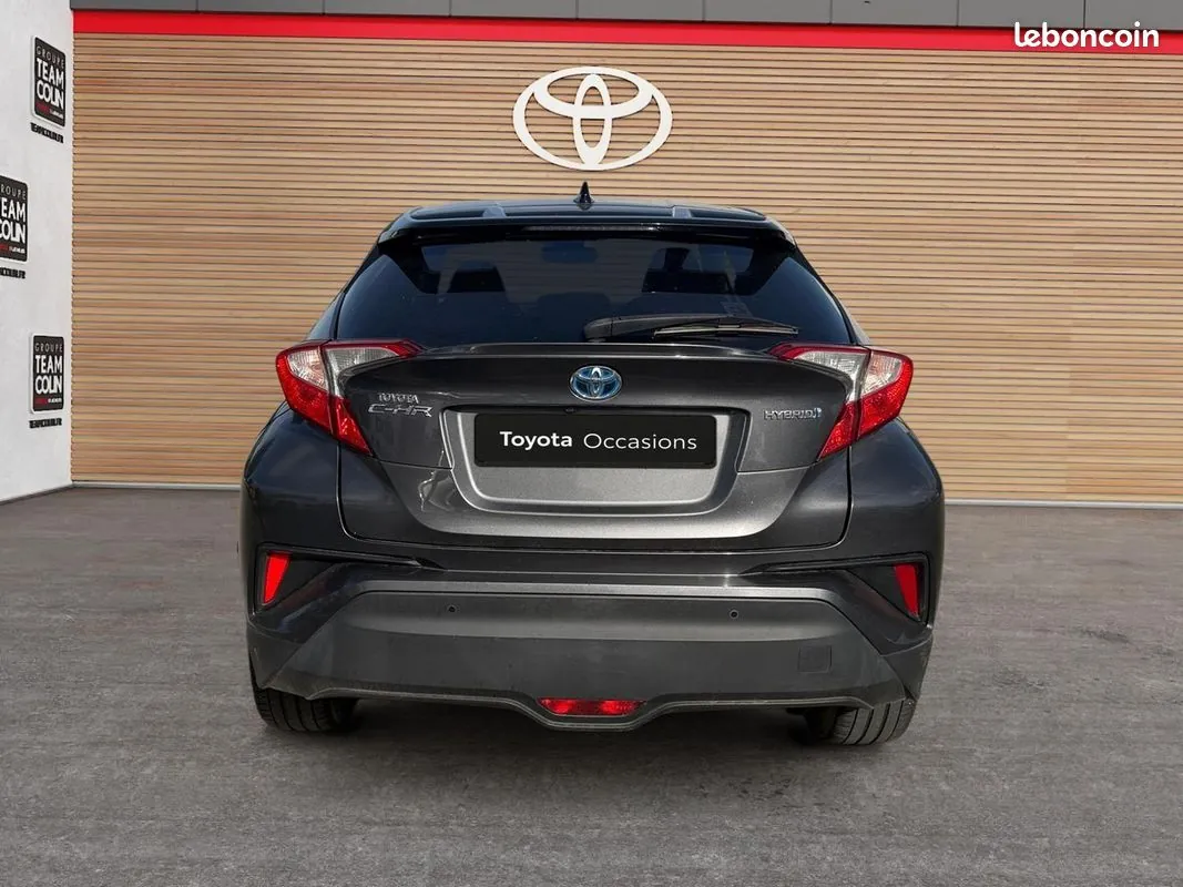 Toyota C-Hr 2018 photo 4