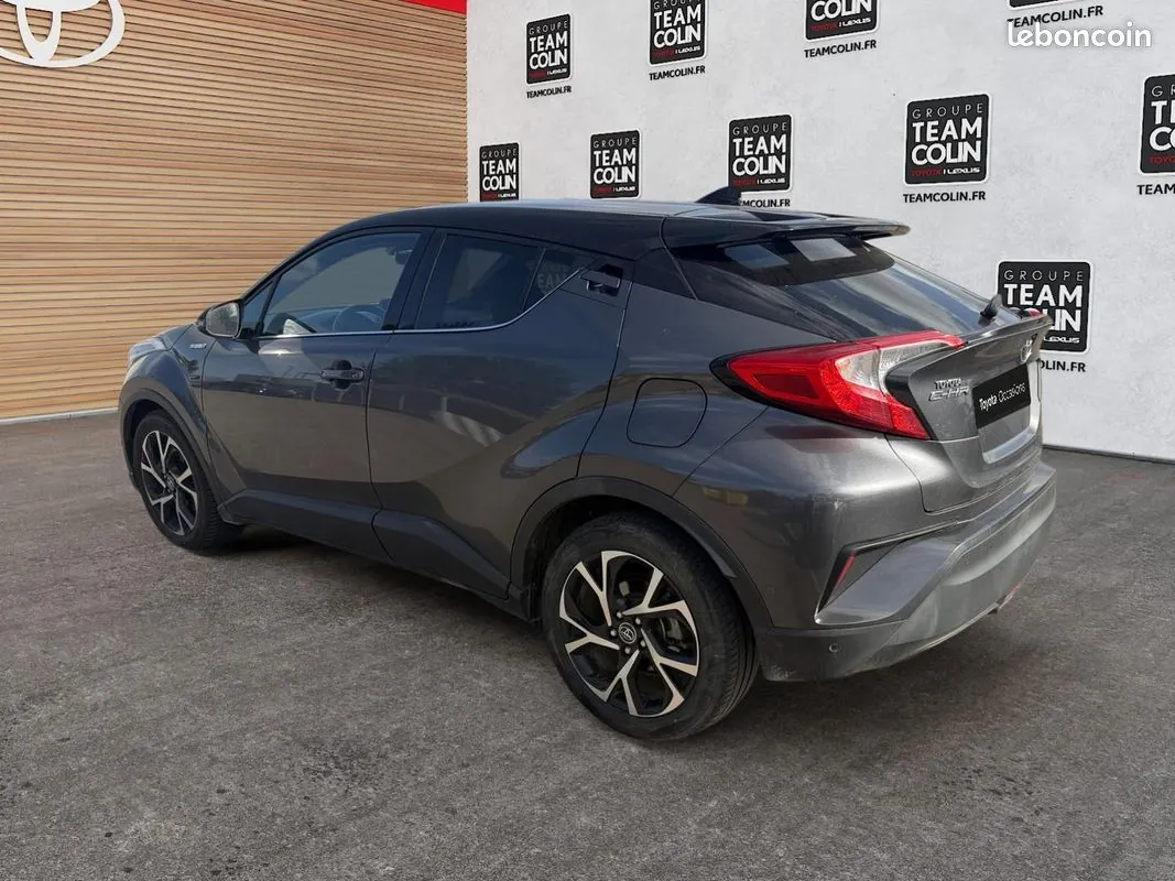 Toyota C-Hr 2018 photo 3