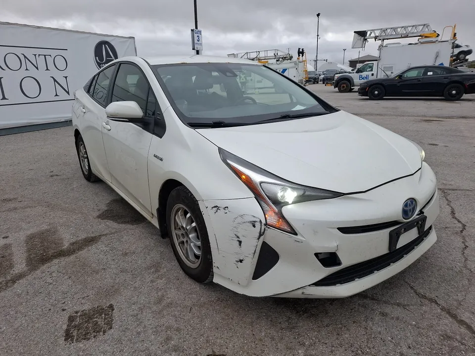 Toyota Prius 2017 photo 3