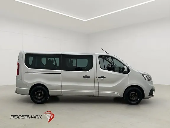Renault Trafic 2022 photo 2