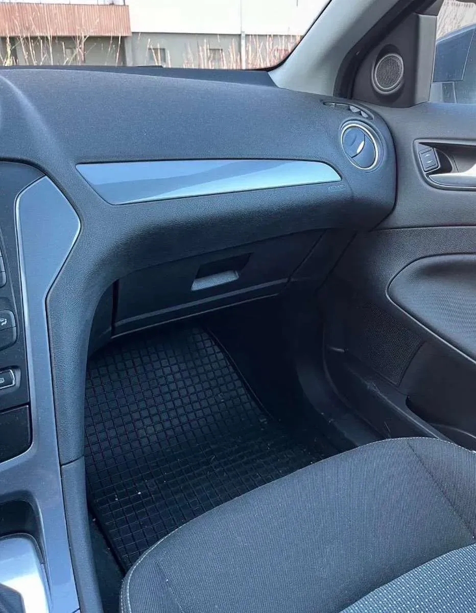 Ford Mondeo 2013 photo 2