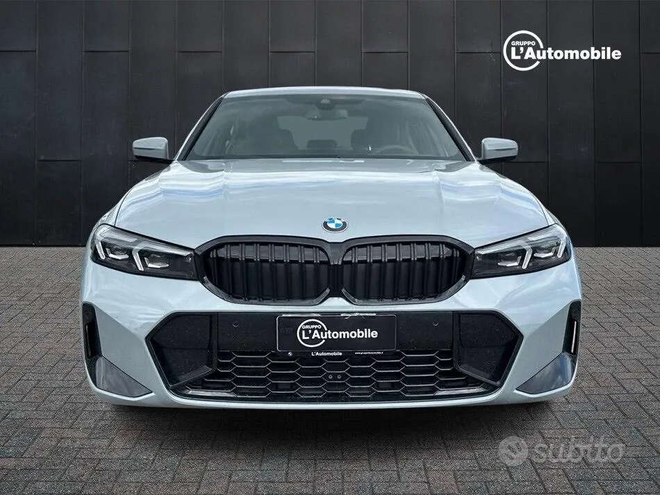 BMW 330I 2026 photo 2