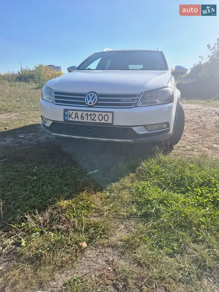 Volkswagen Passat Alltrack 2012 photo 3