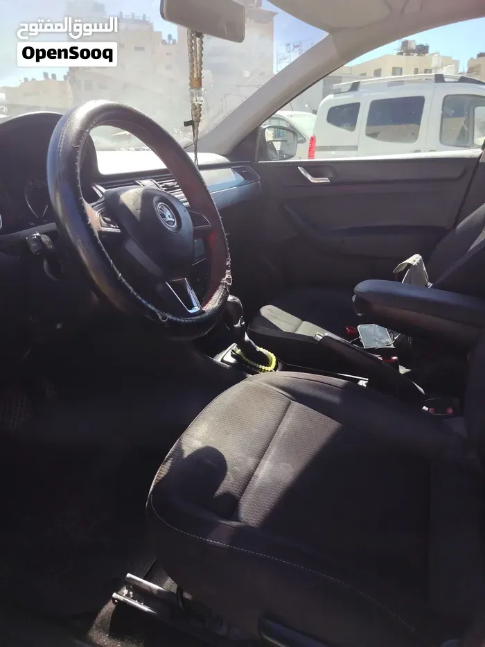 Skoda Rapid 2014 photo 3