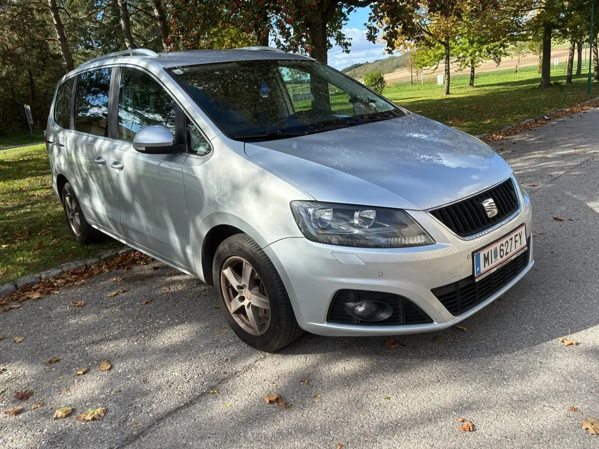 Seat Alhambra 2013 photo 2