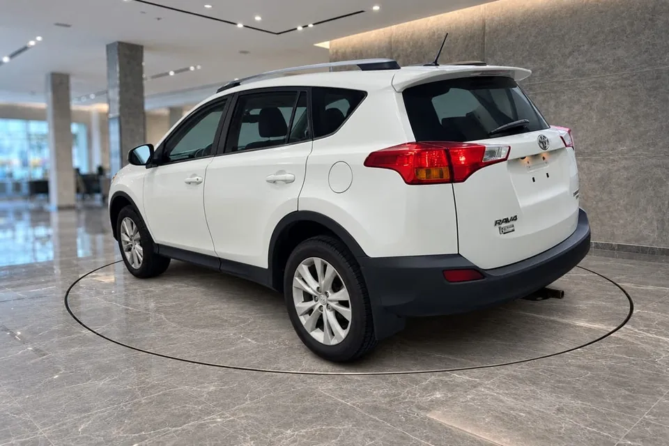Toyota Rav4 2014 photo 4