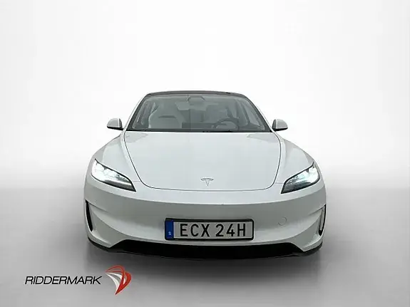 Tesla Model 3 2024 photo 2