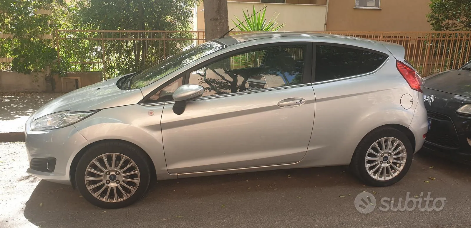 Ford Fiesta 2013 photo 2