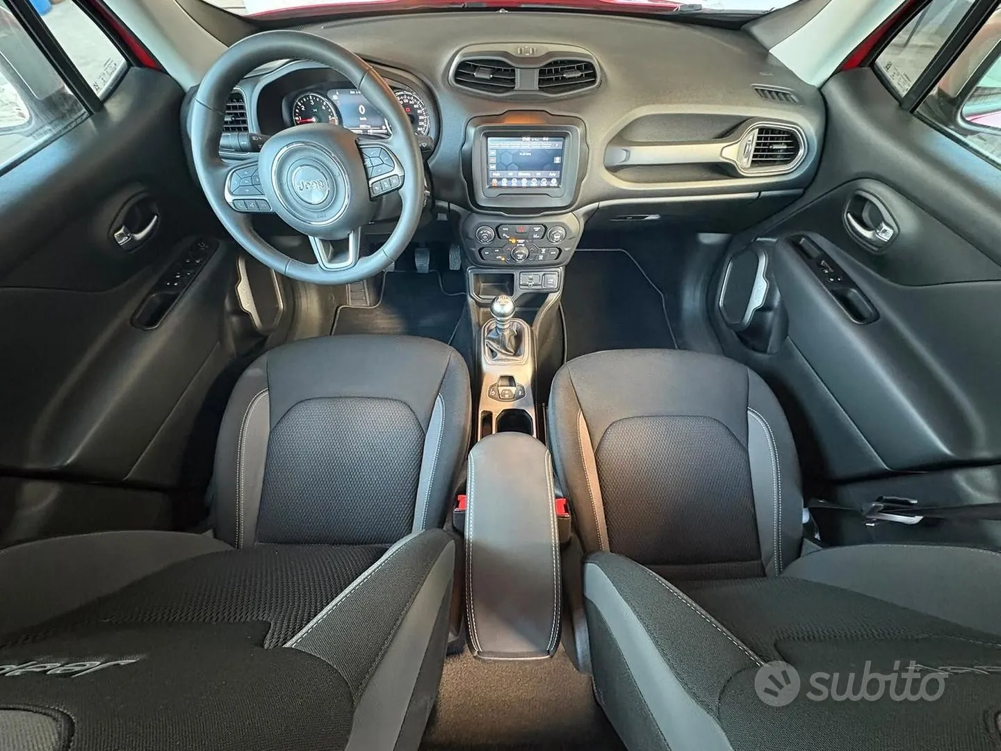 Jeep Renegade 2022 photo 2