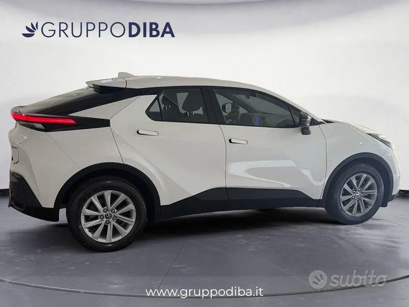 Toyota C-Hr 2024 photo 4