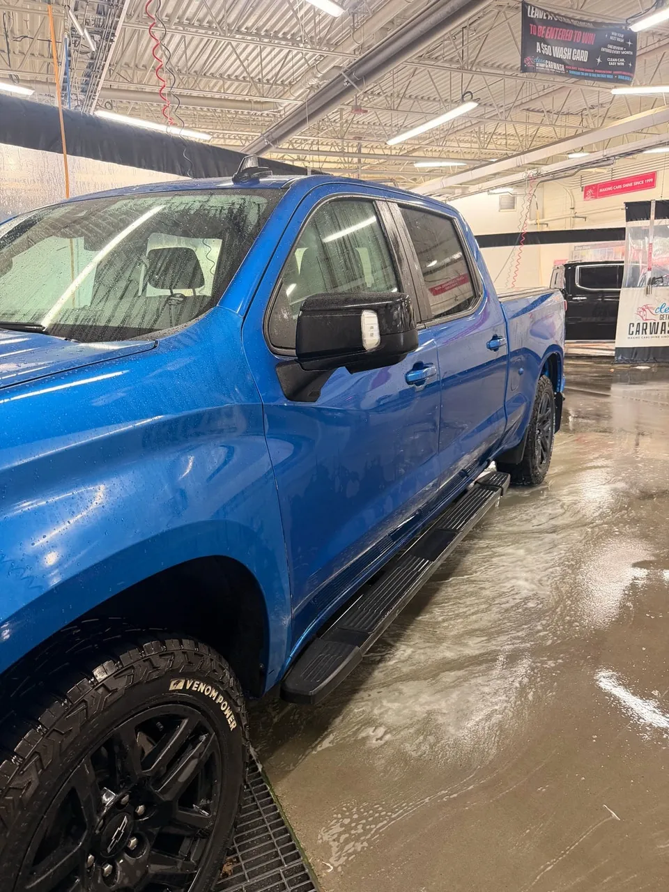 Chevrolet Silverado 1500 2023 photo 3