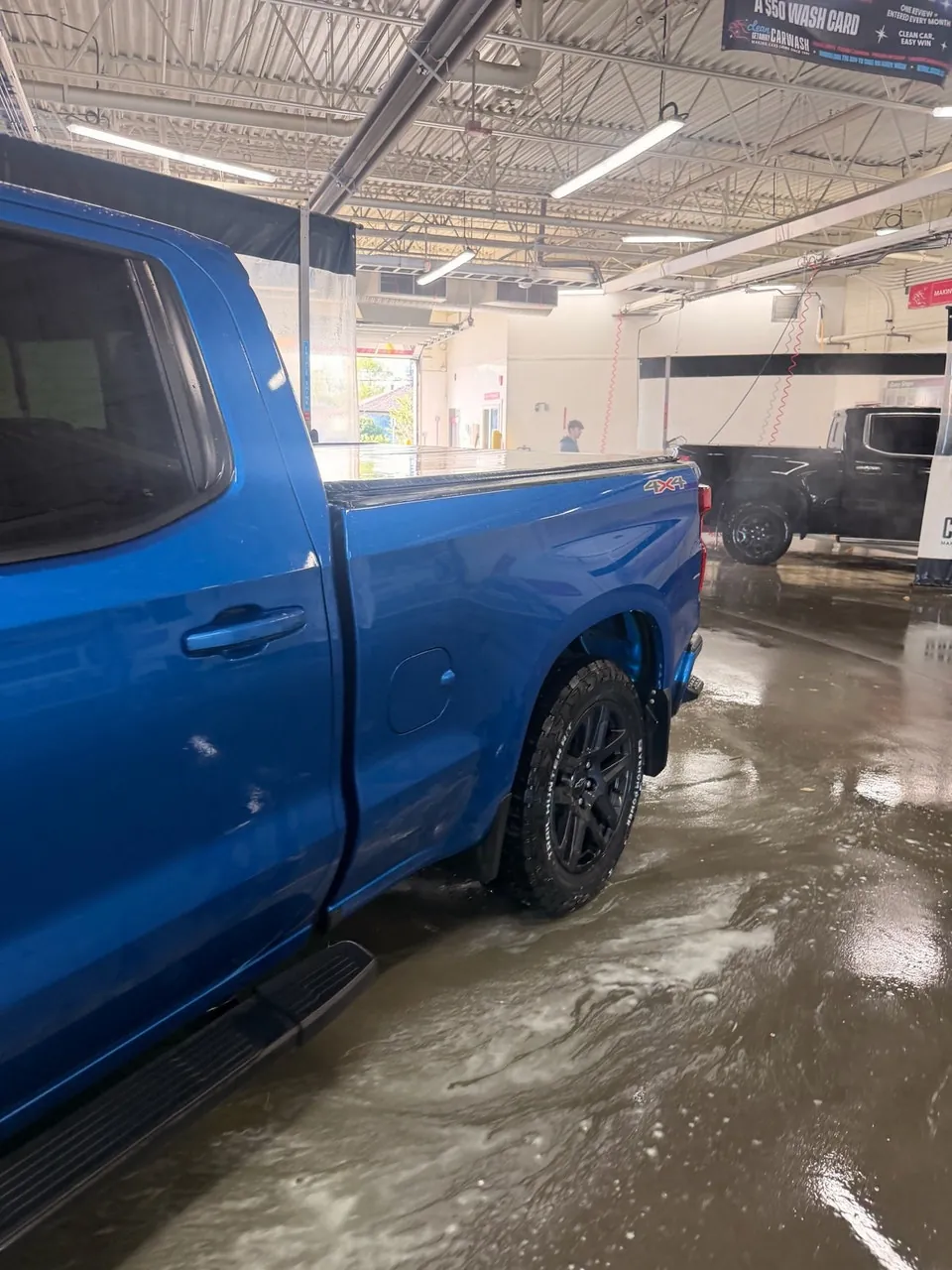 Chevrolet Silverado 1500 2023 photo 2