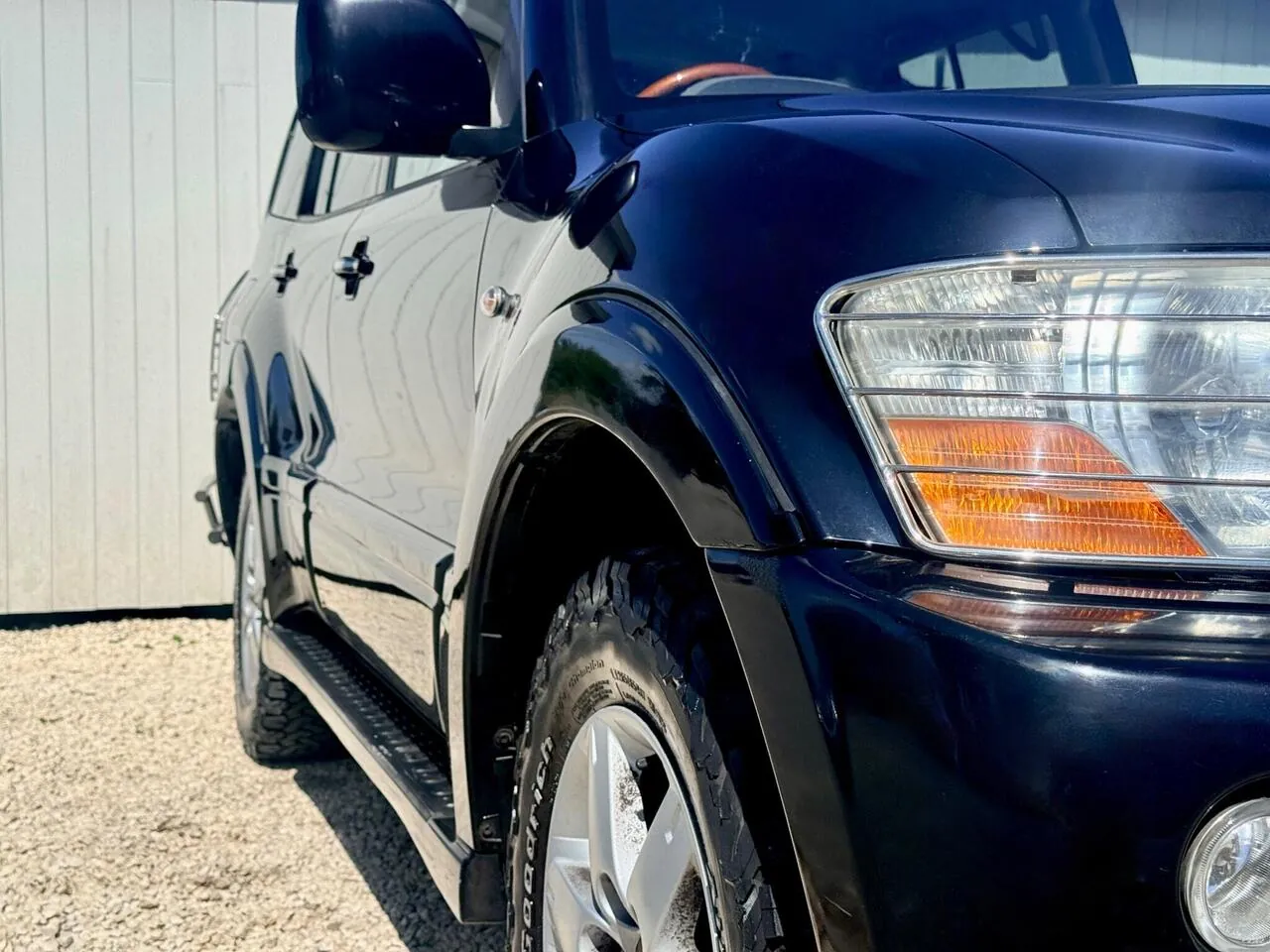 Mitsubishi Shogun 2006 photo 2