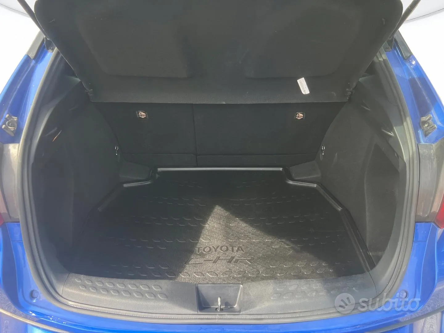 Toyota C-Hr 2019 photo 4