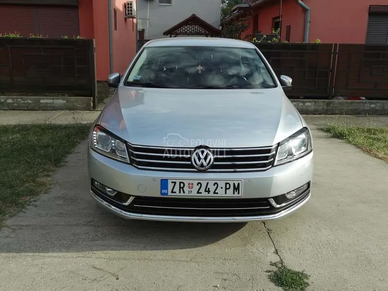 Volkswagen Passat 2014 photo 2