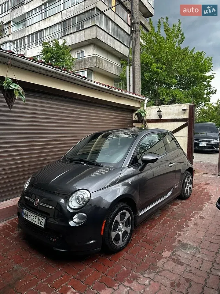 Fiat 500E