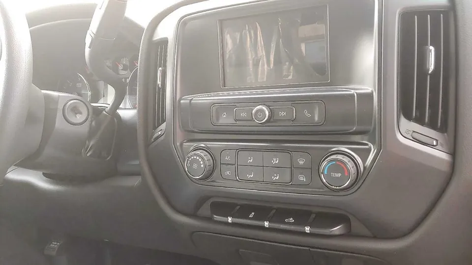 GMC Sierra 1500 2018 photo 2