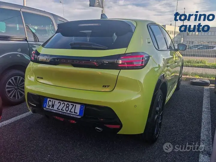 Peugeot 208 2024 photo 3