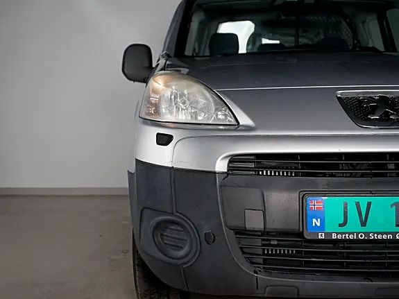 Peugeot Partner 2010 photo 2