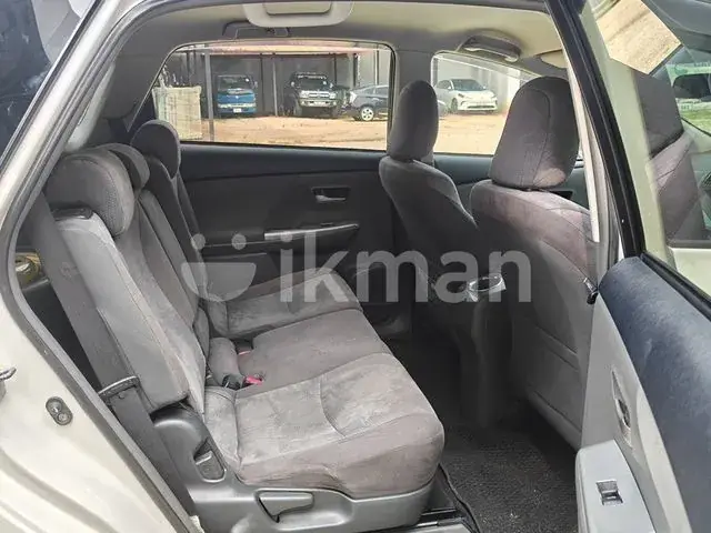 Toyota Prius 2011 photo 5