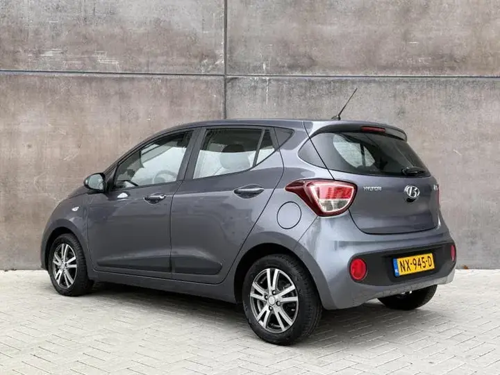 Hyundai I10 2017 photo 2
