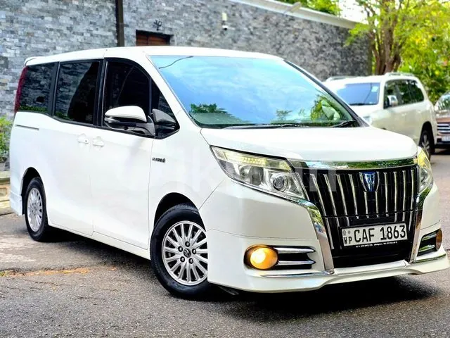 Toyota Esquire 2014 photo 3