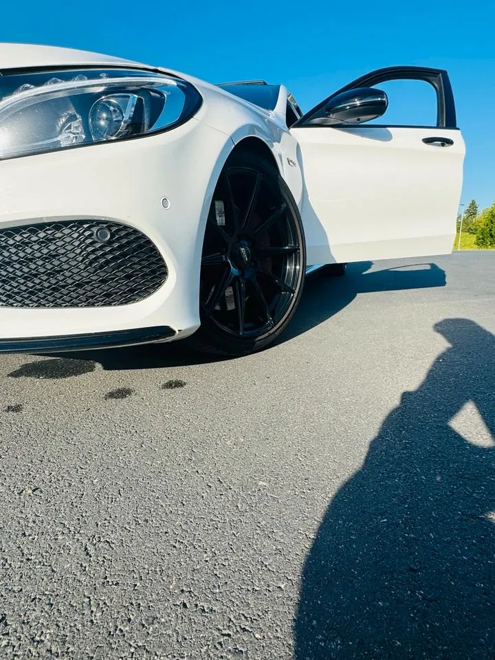 Mercedes-Benz C43