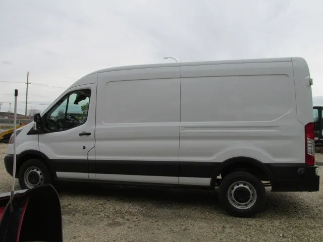Ford Transit 2019 photo 2