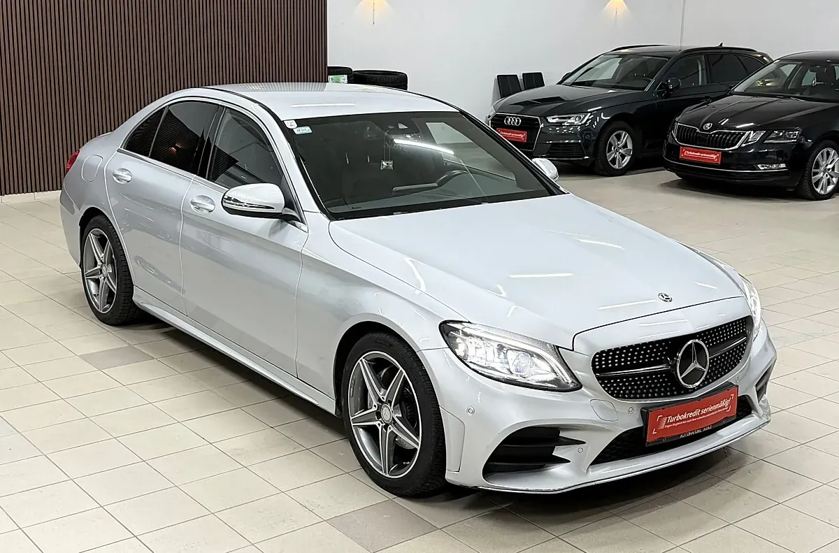 Mercedes-Benz C-Class 2018 photo 2