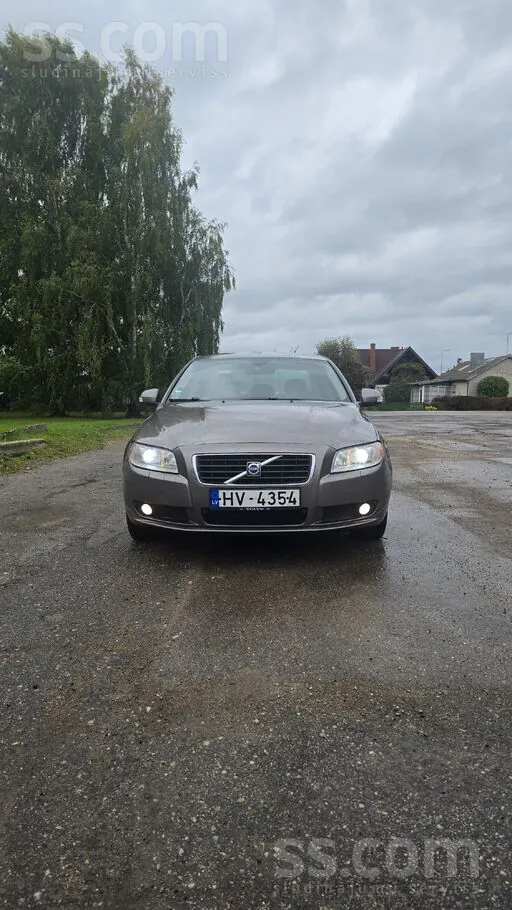 Volvo S80