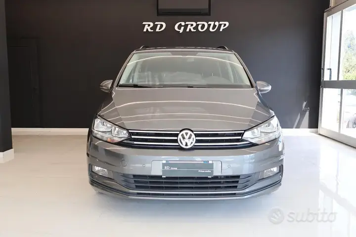 Volkswagen Touran 2020 photo 2