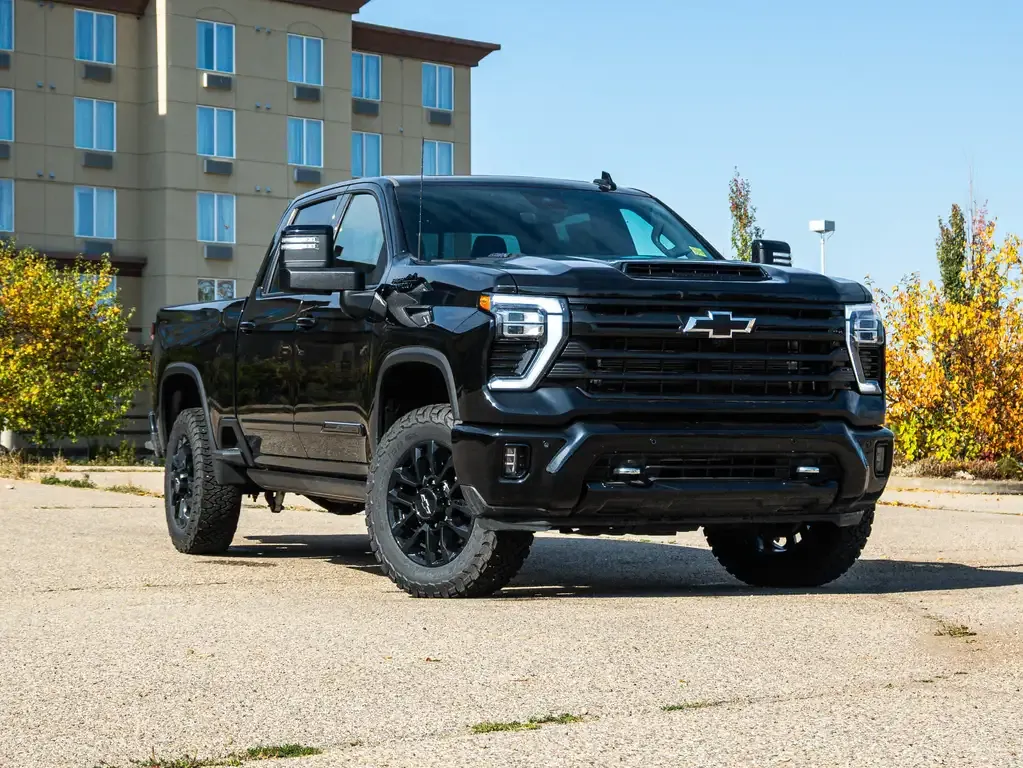 Chevrolet Silverado 3500 2026 photo 2