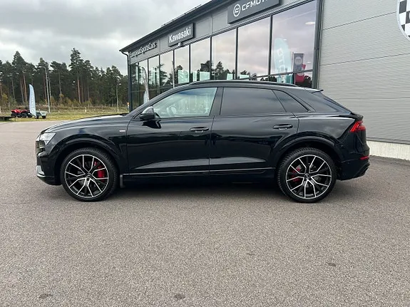 Audi Q8 2020 photo 2