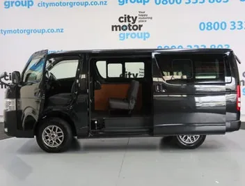 Toyota Hiace 2021 photo 4