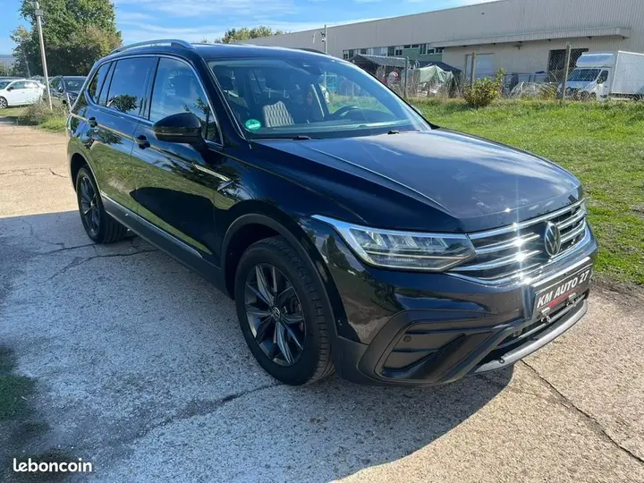 Volkswagen Tiguan Allspace 2023 photo 2