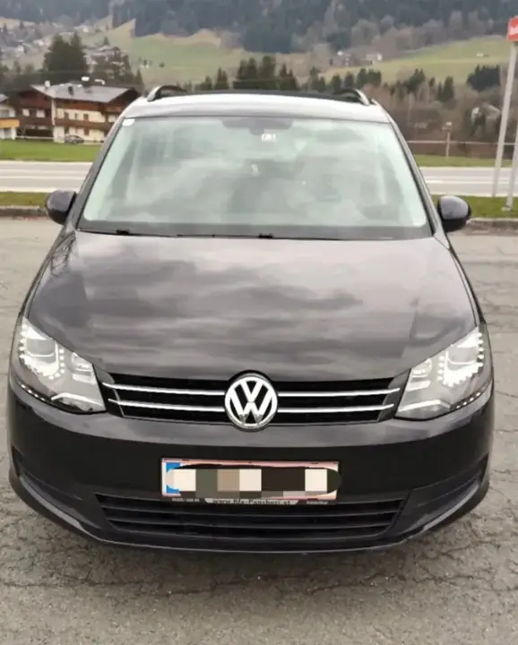 Volkswagen Sharan 2011 photo 2