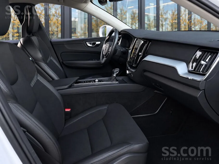 Volvo Xc60 2017 photo 5