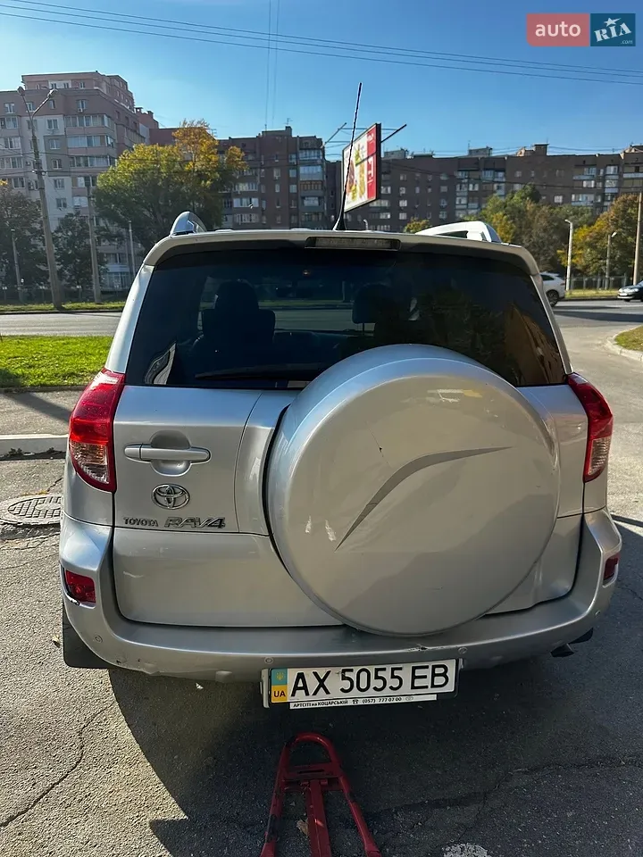 Toyota Rav4 2008 photo 4