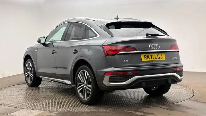 Audi Q5 2021 photo 2
