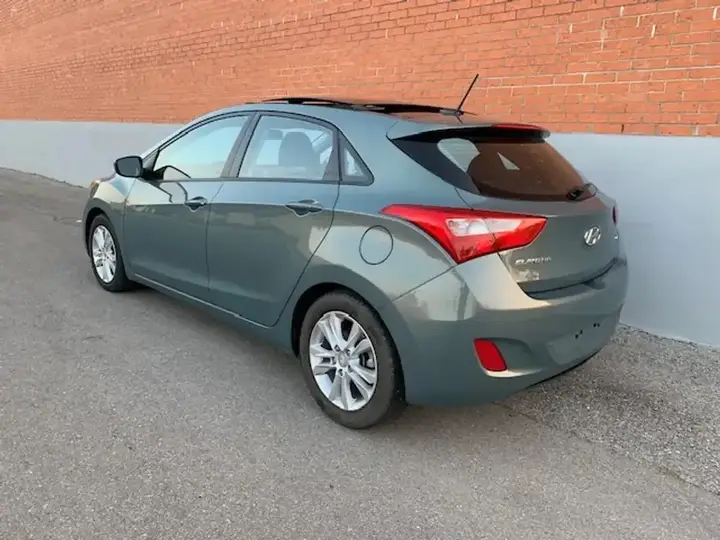 Hyundai Elantra 2013 photo 3
