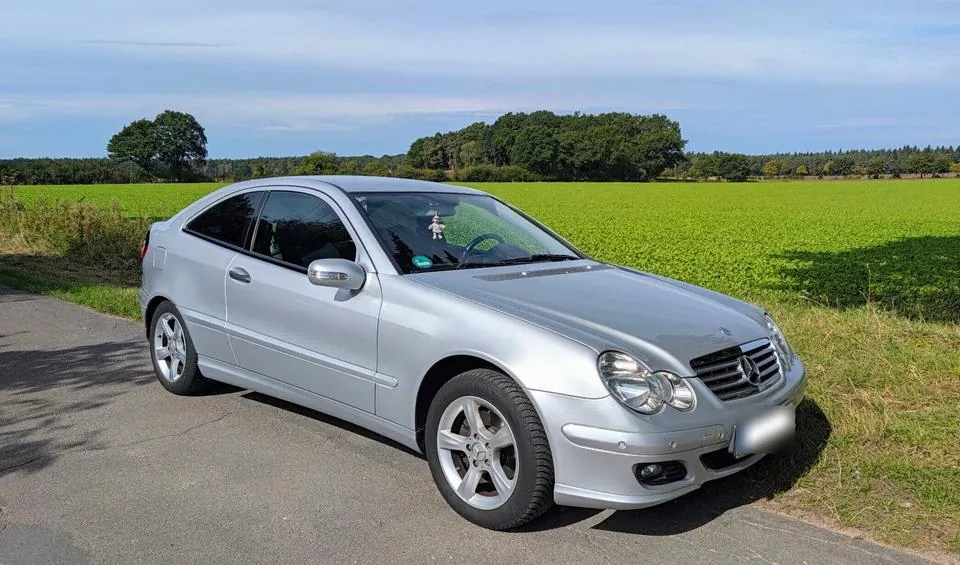 Mercedes-Benz C180