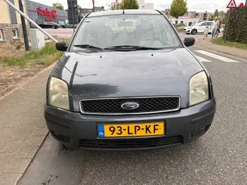 Ford Fusion 2003 photo 2