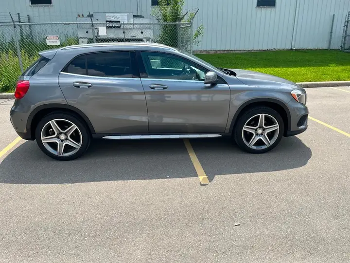 Mercedes-Benz Gla 2015 photo 2