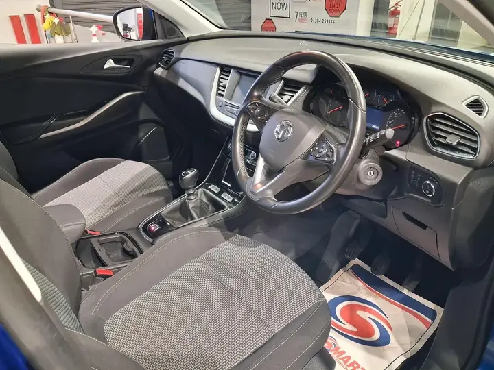 Vauxhall Grandland X 2018 photo 3