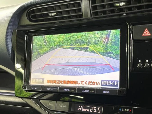 Toyota Aqua 2015 photo 4