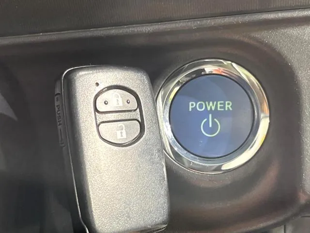 Toyota Aqua 2015 photo 5