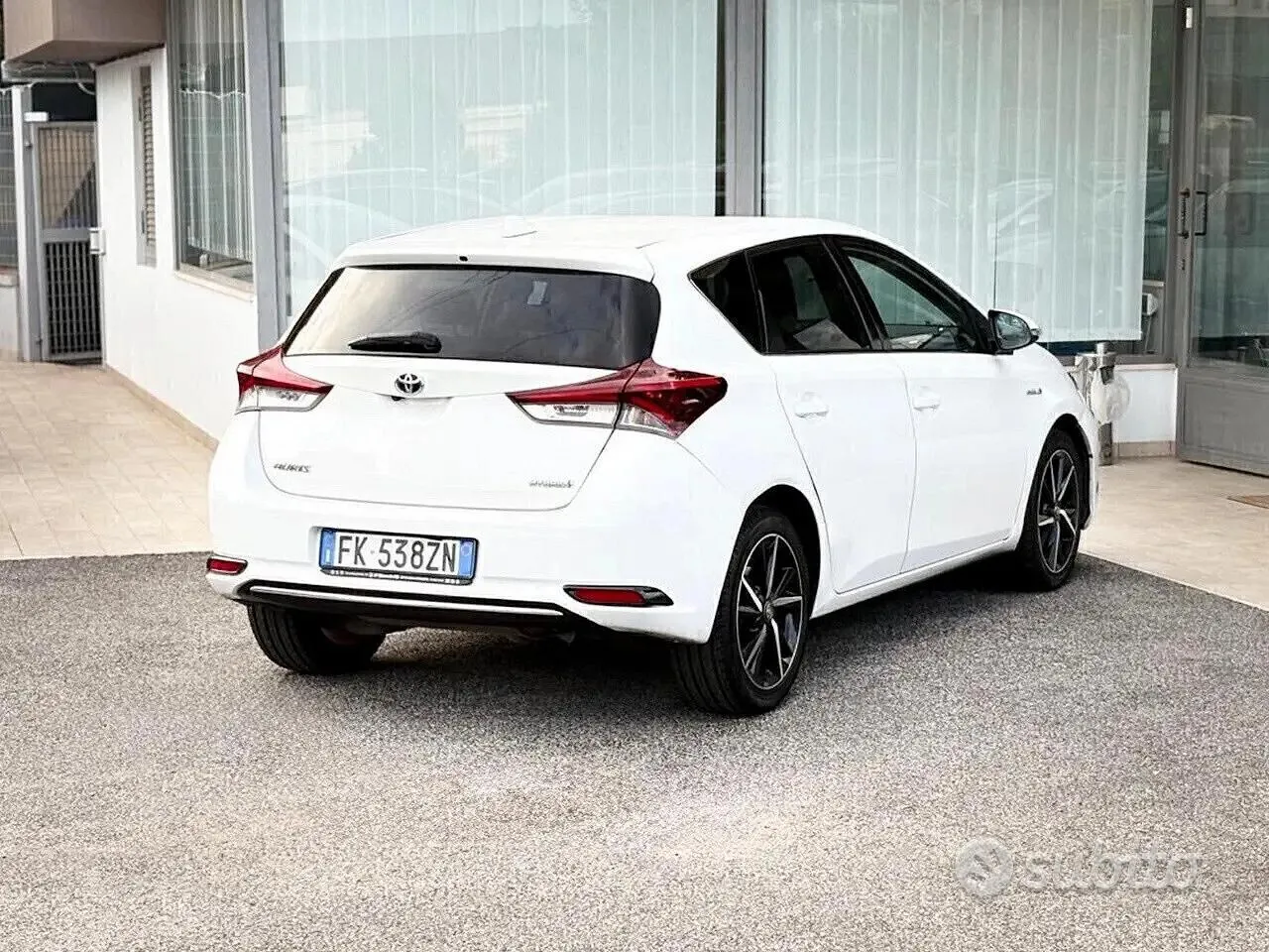 Toyota Auris 2017 photo 5