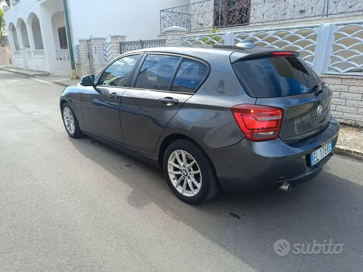 BMW 1 Series 2012 photo 2